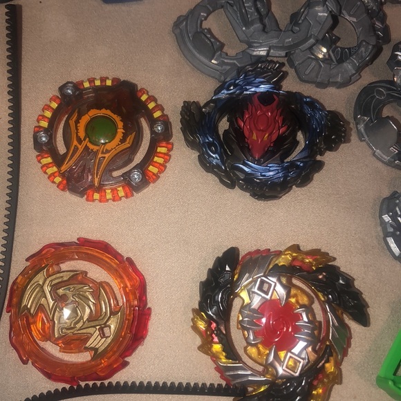 Hasbro BEYBLADE Lot - Picture 8 of 11